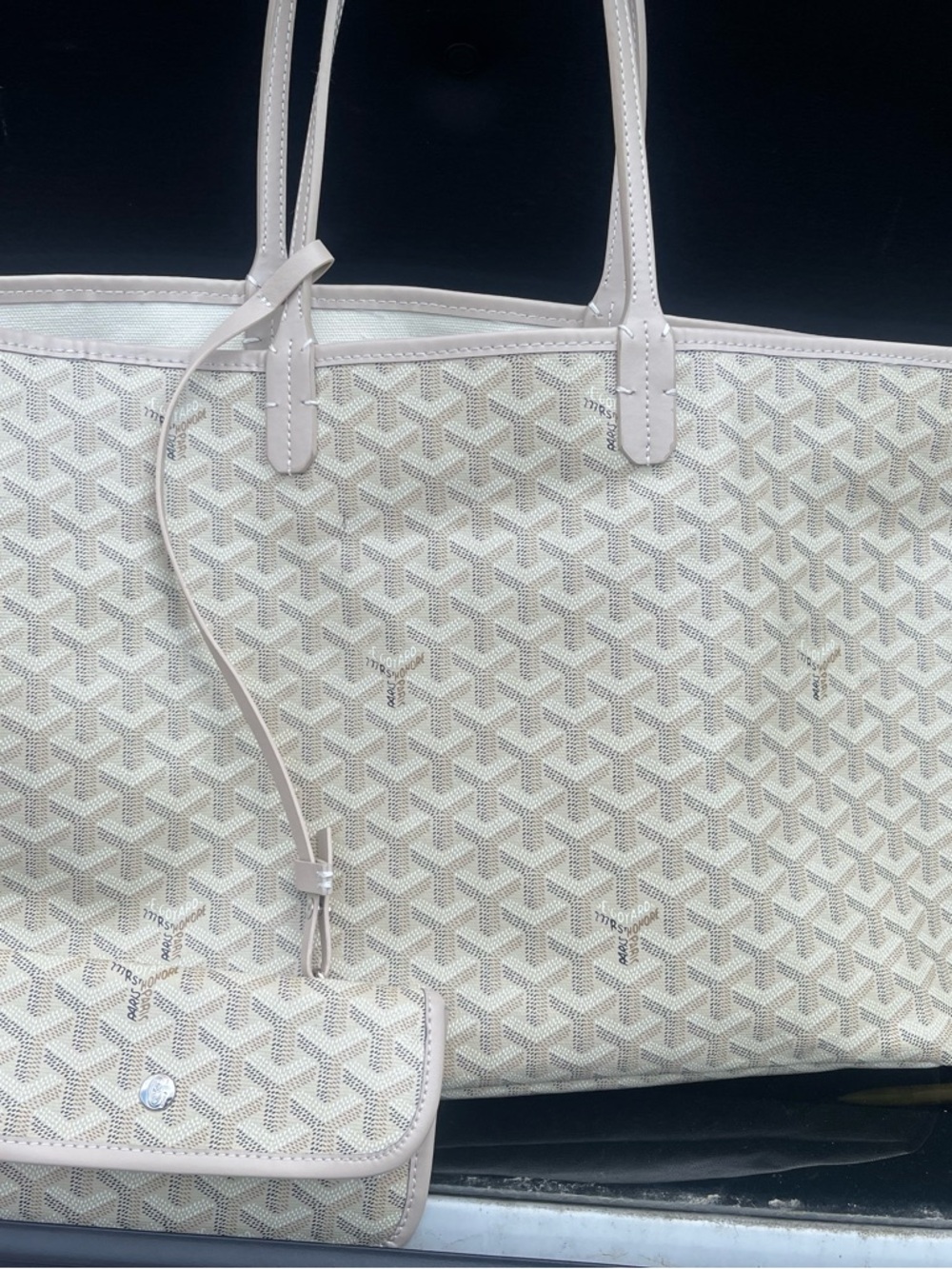 Goyard Cream and Beige St. Louis Tote with Matching Pouch